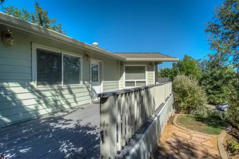 1370 Lakeside Dr, Redding, CA 96001 photo 3