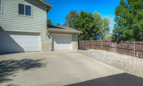 1370 Lakeside Dr, Redding, CA 96001 photo 20