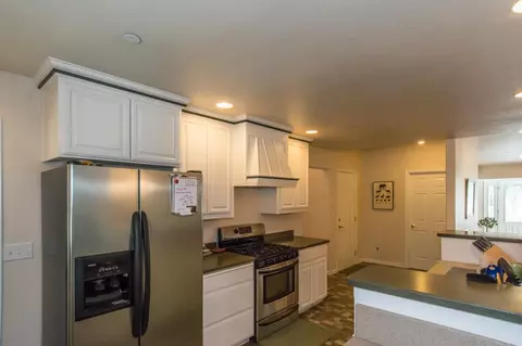 1370 Lakeside Dr, Redding, CA 96001 photo 7