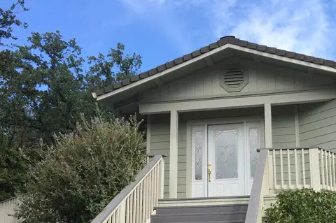 1370 Lakeside Dr, Redding, CA 96001 photo 2