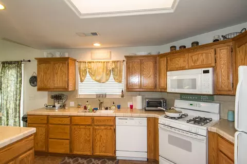 2617 Rhinestone Way, Redding, CA 96001 photo 7