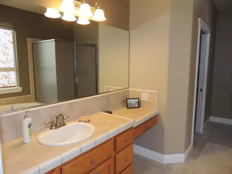 19360 Raintree Ln, Redding, CA 96003 photo 19