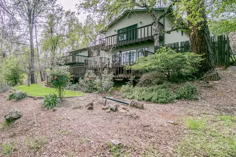 9347 Canyon Hollow Dr, Redding, CA 96001 photo 1