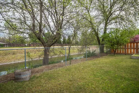 625 Lowe St, Redding, CA 96001 photo 11