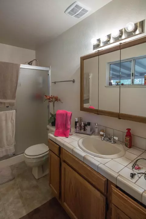 625 Lowe St, Redding, CA 96001 photo 8