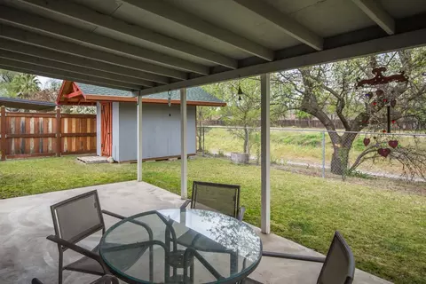 625 Lowe St, Redding, CA 96001 photo 2