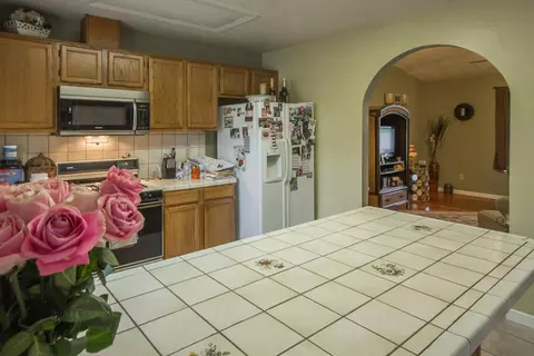 625 Lowe St, Redding, CA 96001 photo 4