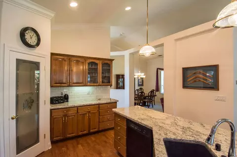 4418 Blue Creek Dr, Redding, CA 96002 photo 10