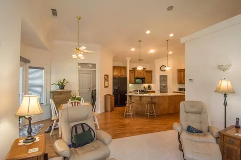 4418 Blue Creek Dr, Redding, CA 96002 photo 8