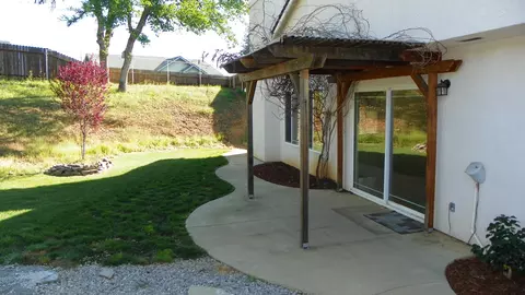 896 Country Oak, Redding, CA 96003 photo 20
