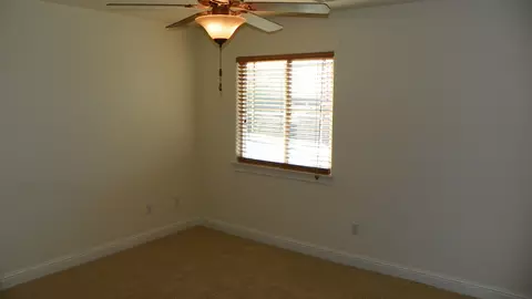 896 Country Oak, Redding, CA 96003 photo 19