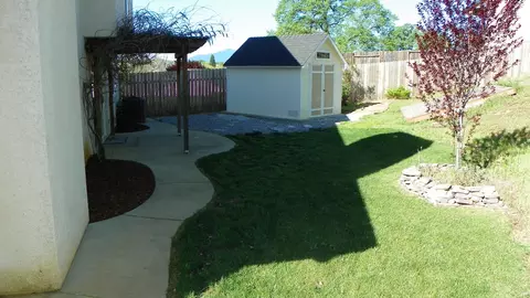 896 Country Oak, Redding, CA 96003 photo 22