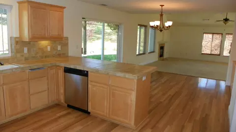 896 Country Oak, Redding, CA 96003 photo 11