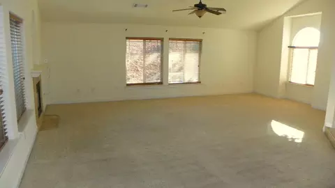 896 Country Oak, Redding, CA 96003 photo 6