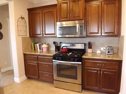 606 Rogue River Way, Redding, CA 96003 photo 5