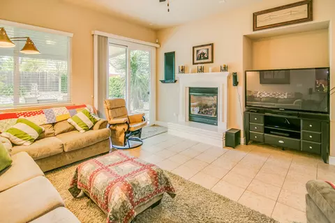 612 Rivercrest Pkwy, Redding, CA 96002 photo 10