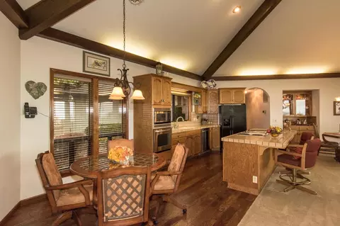 8435 Crown Way, Redding, CA 96001 photo 8
