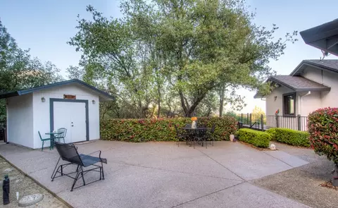 8435 Crown Way, Redding, CA 96001 photo 24