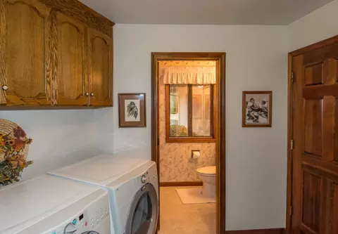 8435 Crown Way, Redding, CA 96001 photo 17