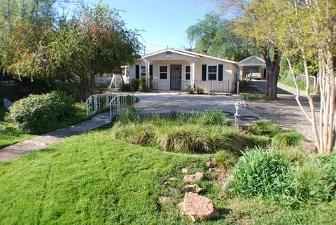 2352 Shasta St, Redding, CA 96001 photo 1
