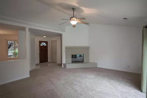 541 Olympic St, Redding, CA 96003 photo 5
