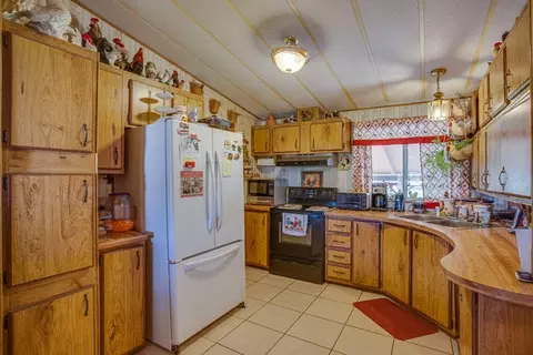 24358 Hoag, Corning, CA 96021 photo 9