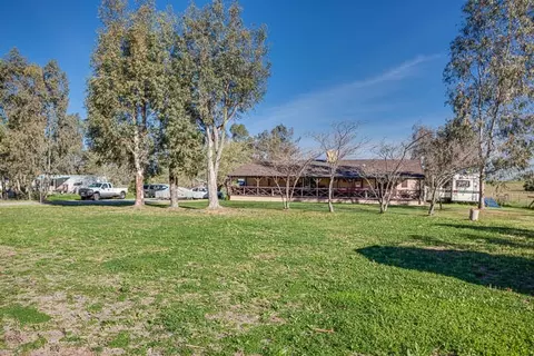 24358 Hoag, Corning, CA 96021 photo 2
