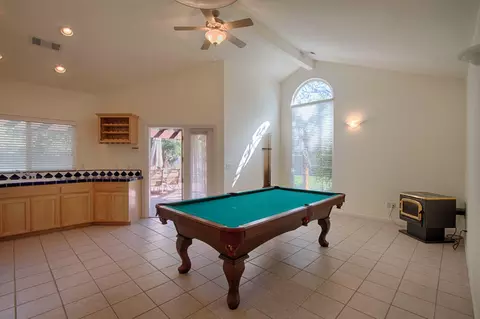 2578 Templeton Dr, Redding, CA 96002 photo 4