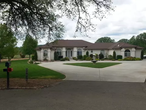 22615 Sammie Ct, Red Bluff, CA 96080 photo 2