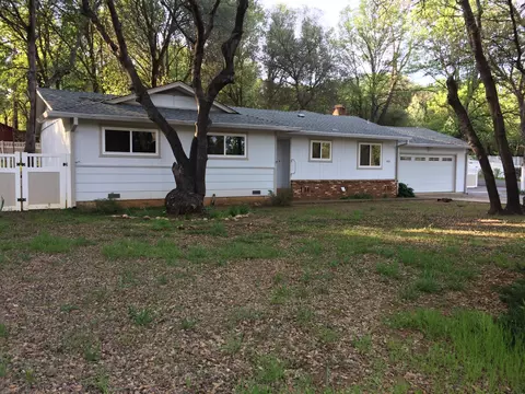 1816 Canyon Rd, Redding, CA 96001 photo 1