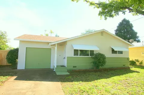 3655 Alta Mesa Dr, Redding, CA 96002 photo 1