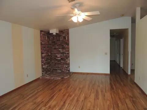1013 Nighthawk Ln, Redding, CA 96003 photo 3