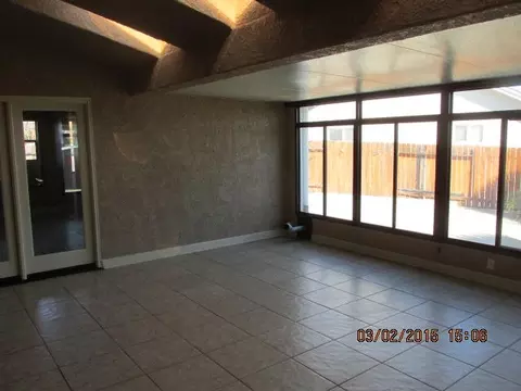 975 Hillsdale Ct, Redding, CA 96003 photo 12