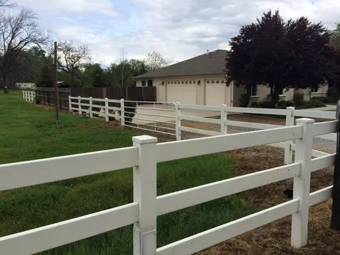 19695 Valley Ln, Redding, CA 96002 photo 40