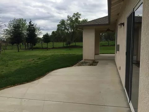19695 Valley Ln, Redding, CA 96002 photo 37