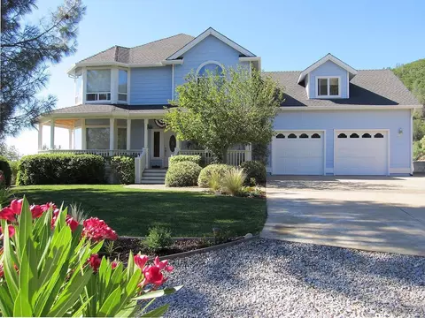 8900 Elusion Ct, Redding, CA 96001 photo 1