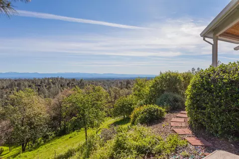 8900 Elusion Ct, Redding, CA 96001 photo 13
