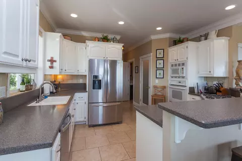 8900 Elusion Ct, Redding, CA 96001 photo 25