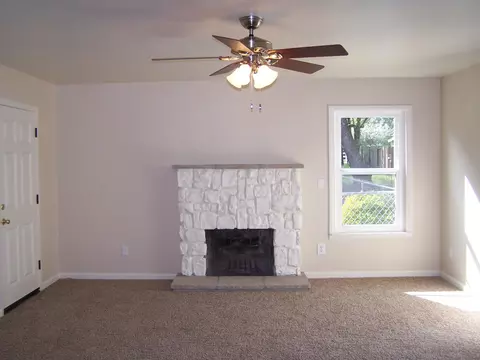 12109 Shaver Ln, Redding, CA 96003 photo 4