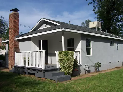 12109 Shaver Ln, Redding, CA 96003 photo 1