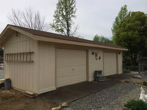 6577 Flicker Way, Anderson, CA 96007 photo 19