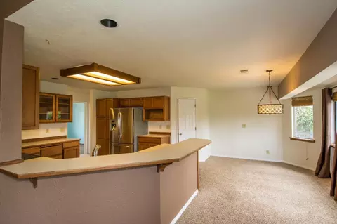 11454 Menlo Way, Redding, CA 96003 photo 7