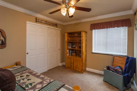576 Armando Ave, Redding, CA 96003 photo 17