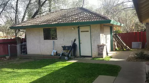 3631 Sunwood Dr, Redding, CA 96002 photo 4