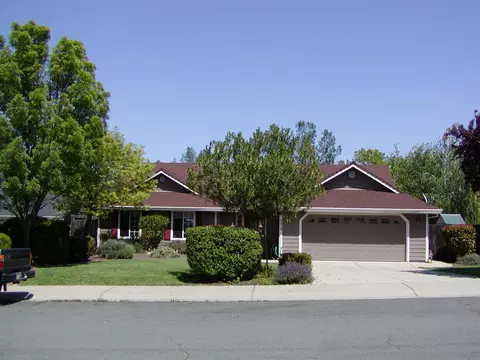 573 Reddington Dr, Redding, CA 96003 photo 16
