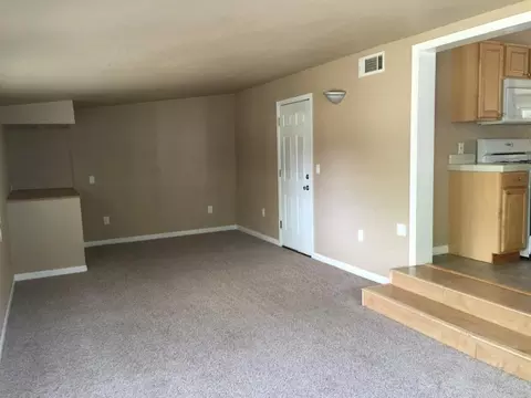 1100 A St, Redding, CA 96002 photo 9
