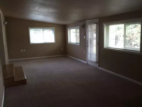 1100 A St, Redding, CA 96002 photo 10