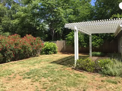 1100 A St, Redding, CA 96002 photo 11