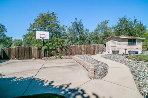 4142 Boston Ave, Redding, CA 96001 photo 23