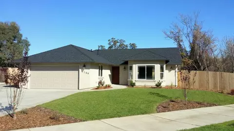 7271 Legacy Ct, Redding, CA 96001 photo 1